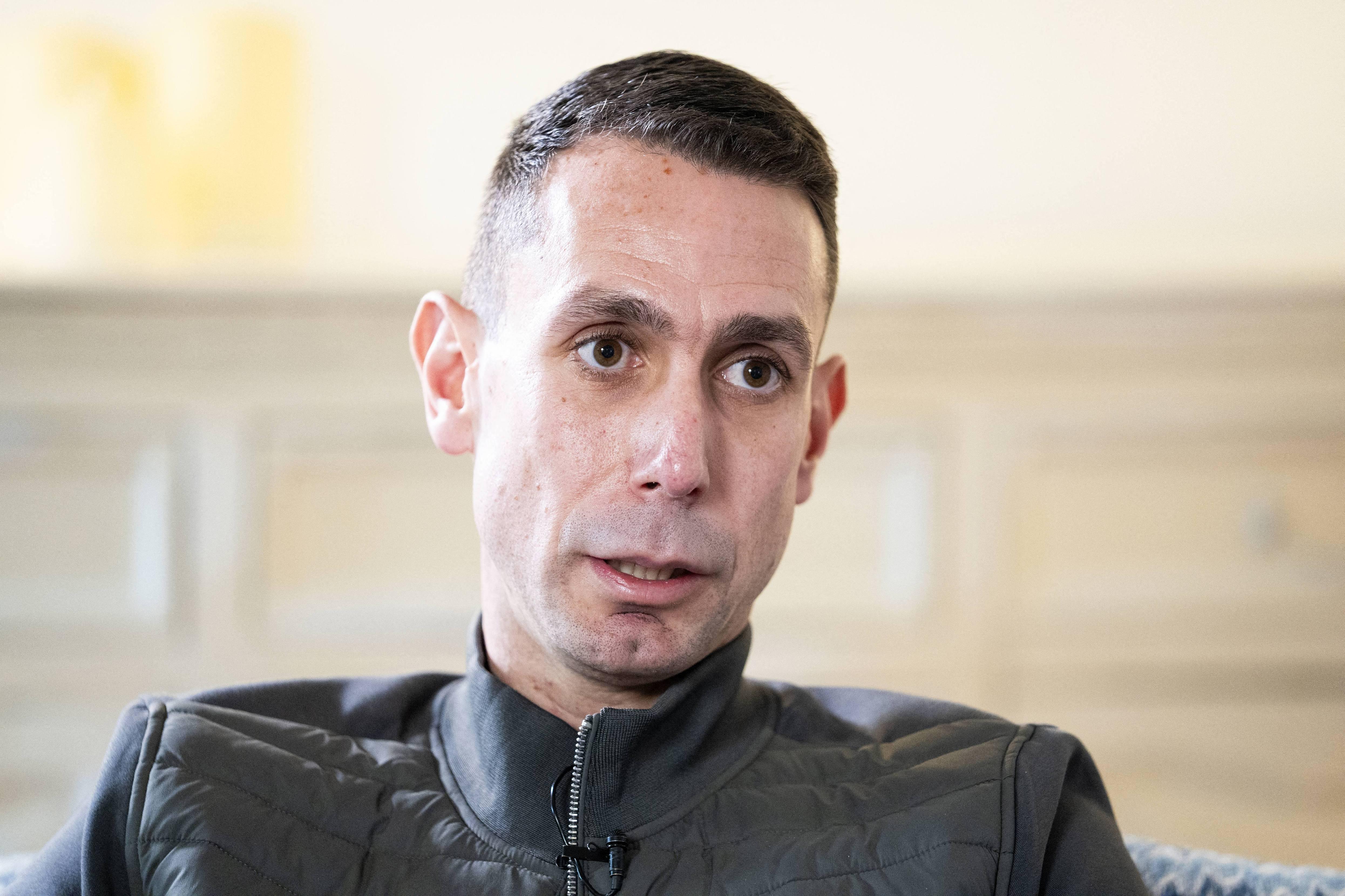 日讯, 参加后续听, ue